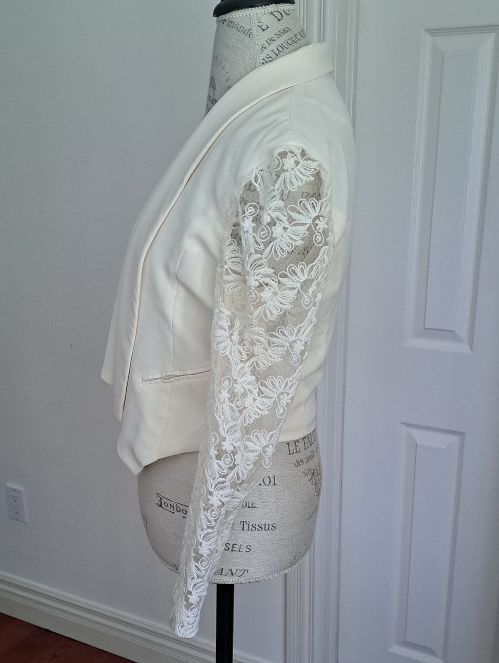 Cropped Lace Sleeve Open-Front Jacket - Picture 3 of 8